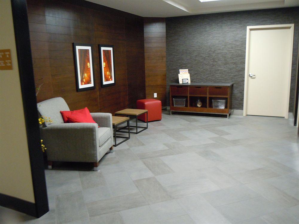Four Points By Sheraton Edmundston Hotel & Conference Center Exterior foto