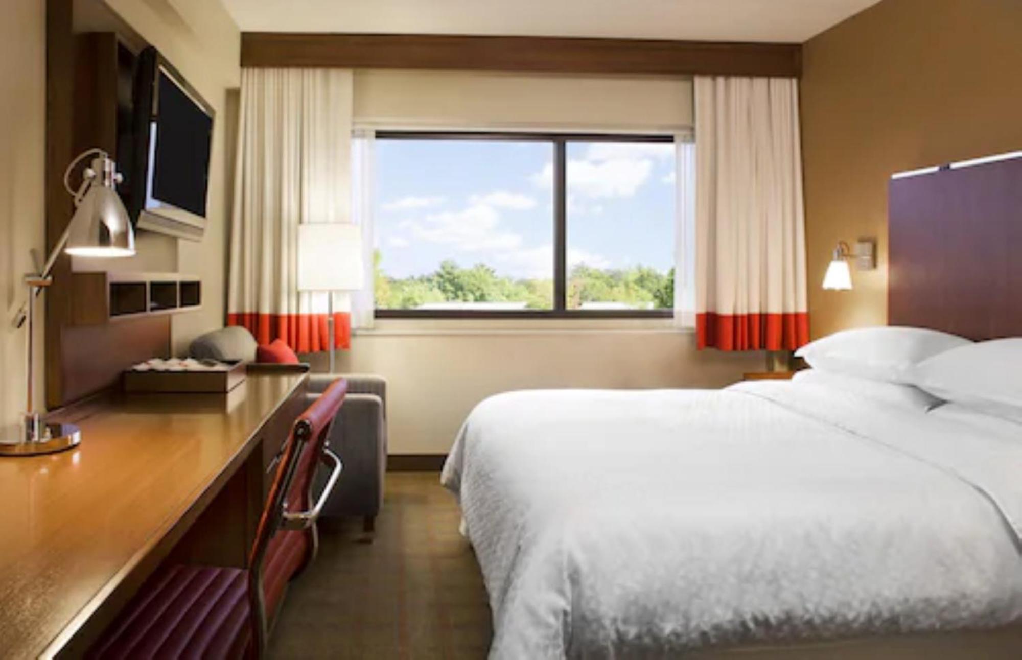 Four Points By Sheraton Edmundston Hotel & Conference Center Exterior foto