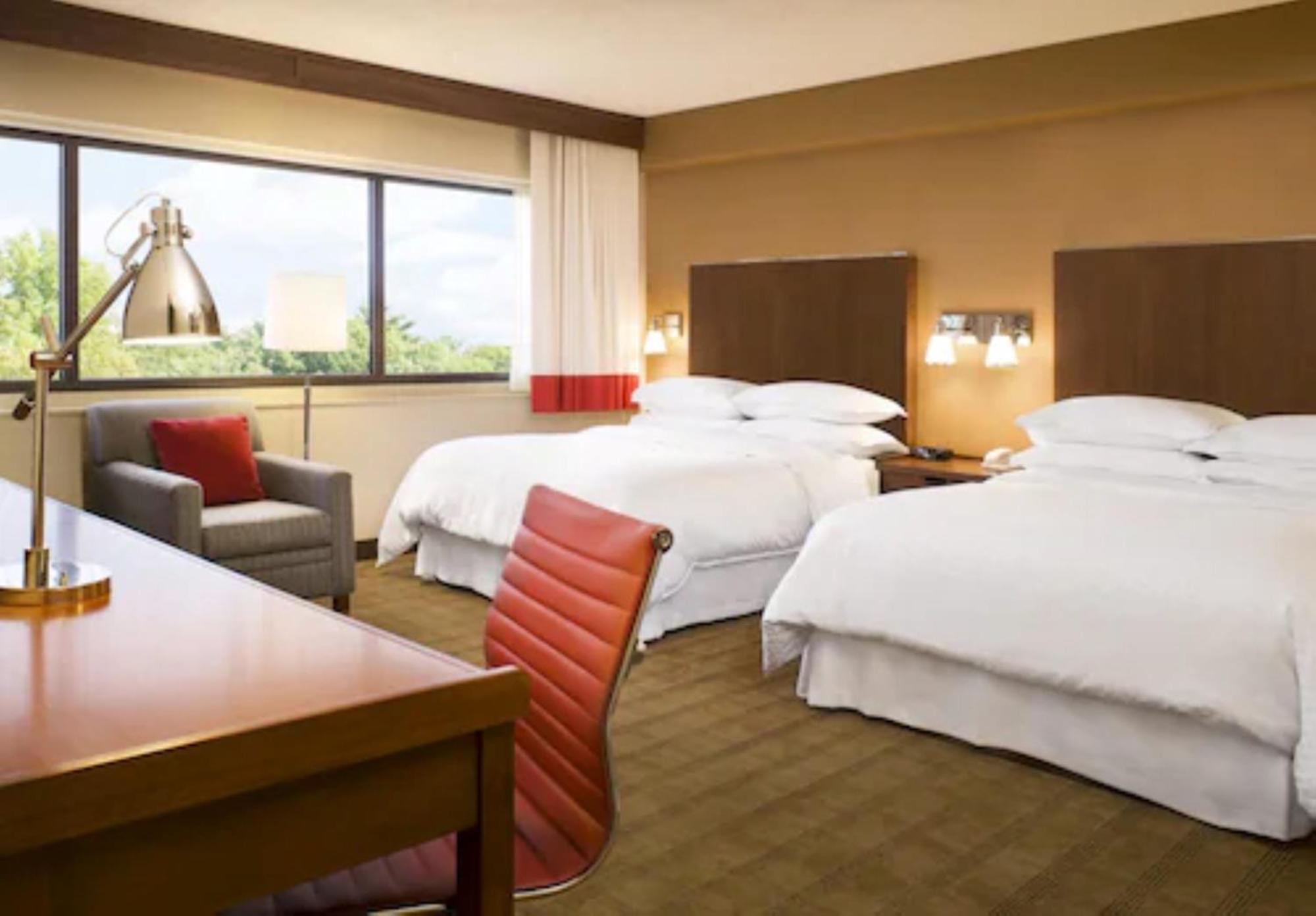 Four Points By Sheraton Edmundston Hotel & Conference Center Exterior foto